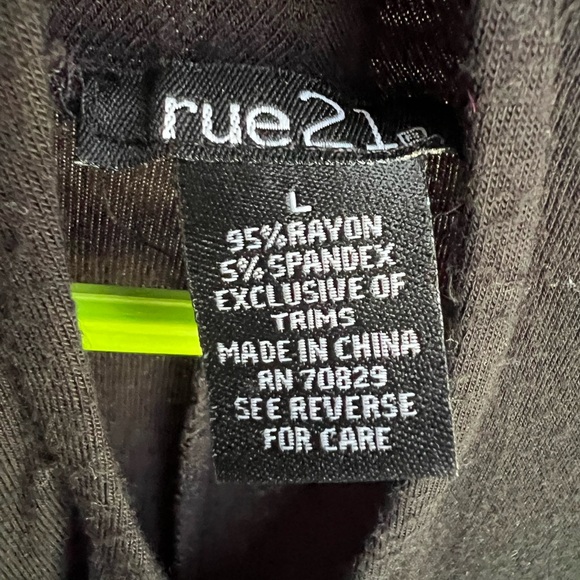 Rue 21- LBD- a night out waiting to happen - Picture 4 of 4